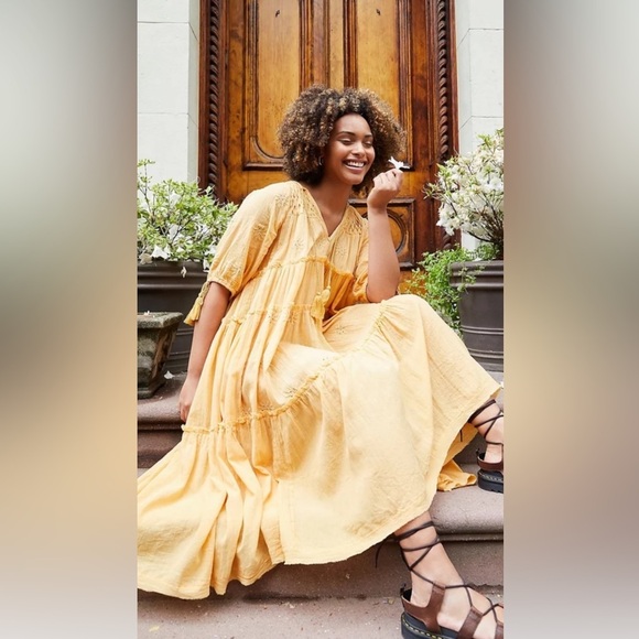 Free People Dresses & Skirts - Free people celestial skies midi dress in yellow. Size S. Roomy fit. EUC.